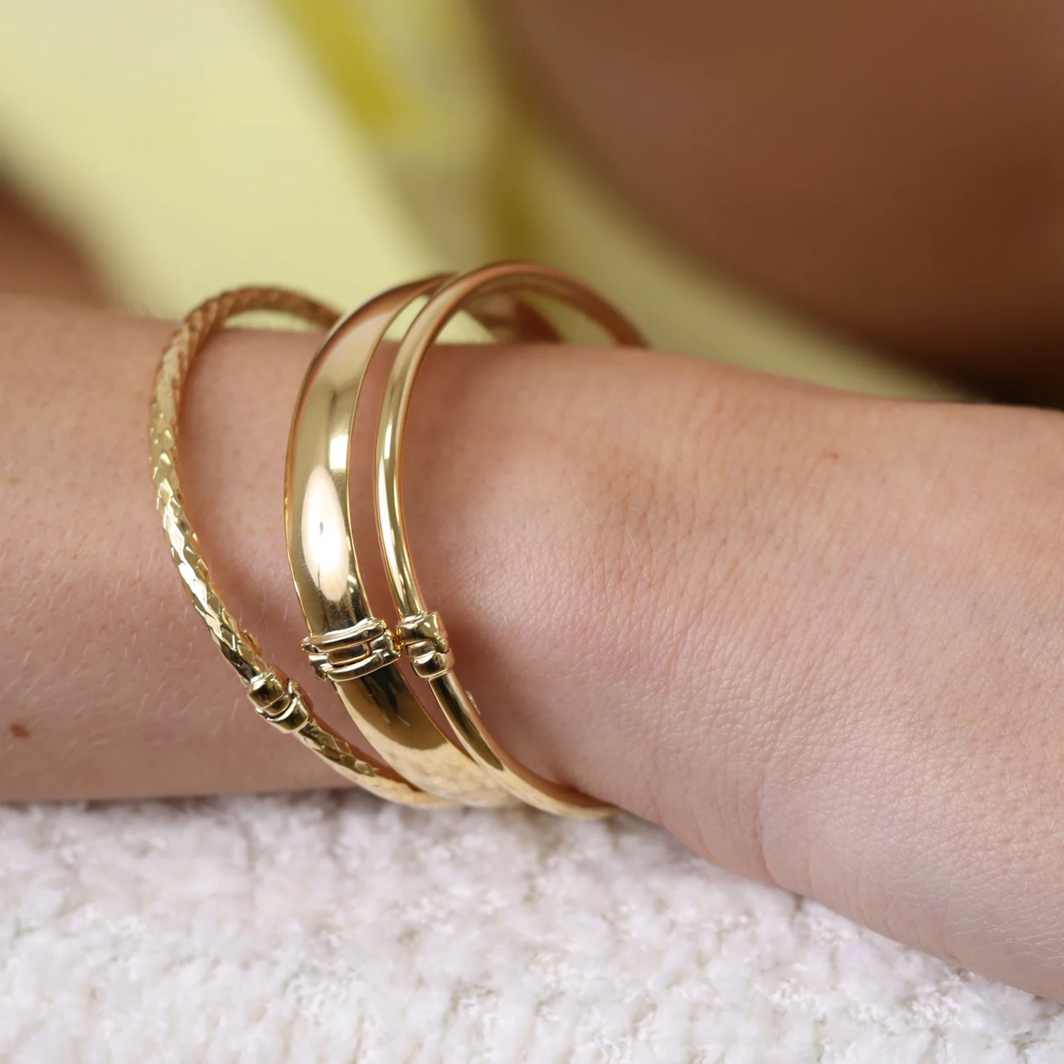 Chunky Hinged Bangle (7mm) - Image 2